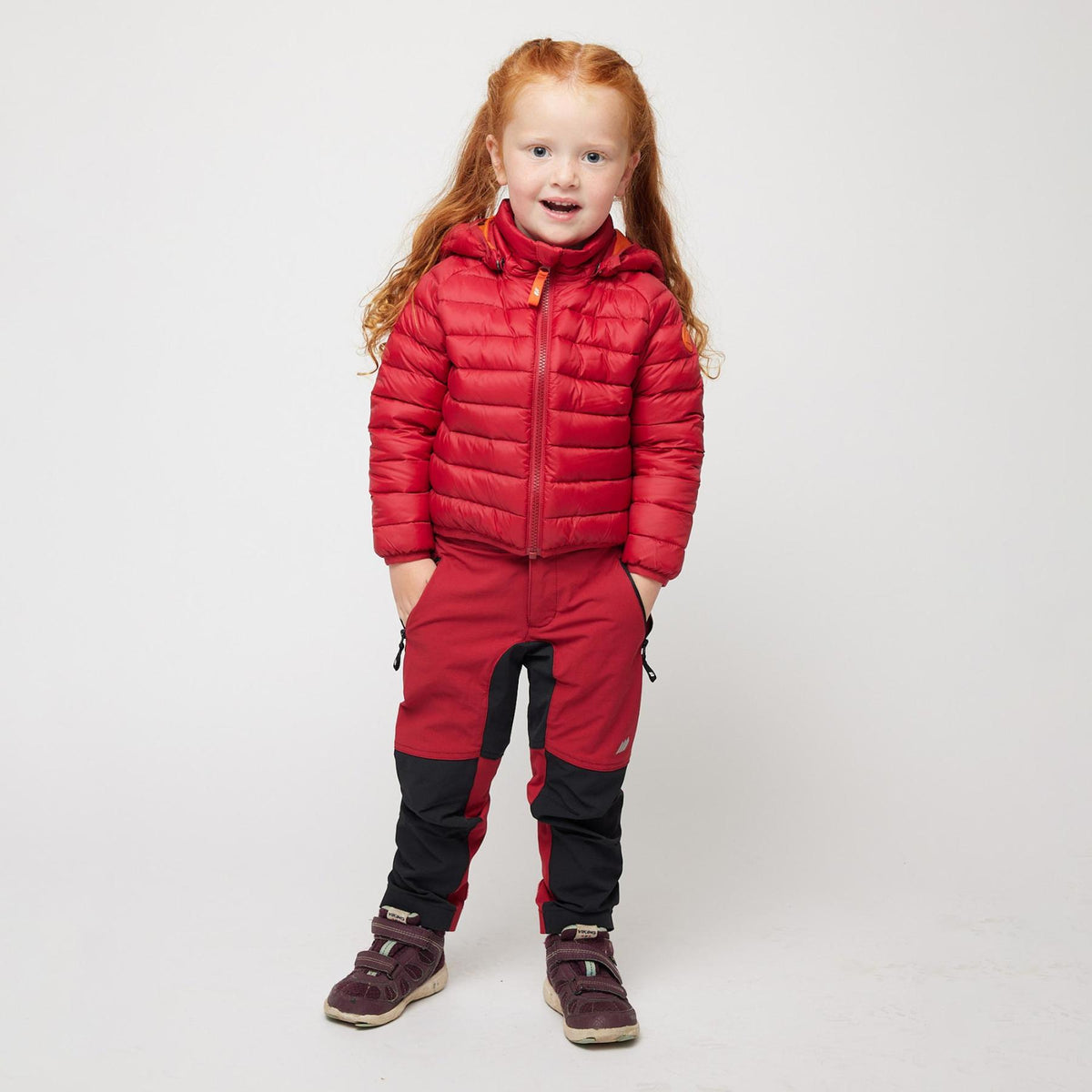 Tinden – Wine Red