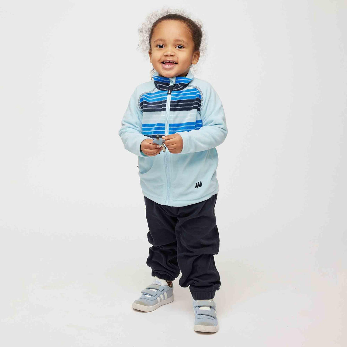 Trone – Cory Blue