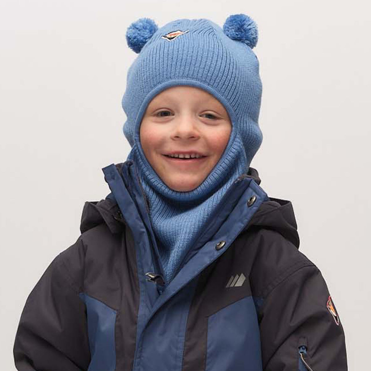 Hustad – Silver Lake Blue