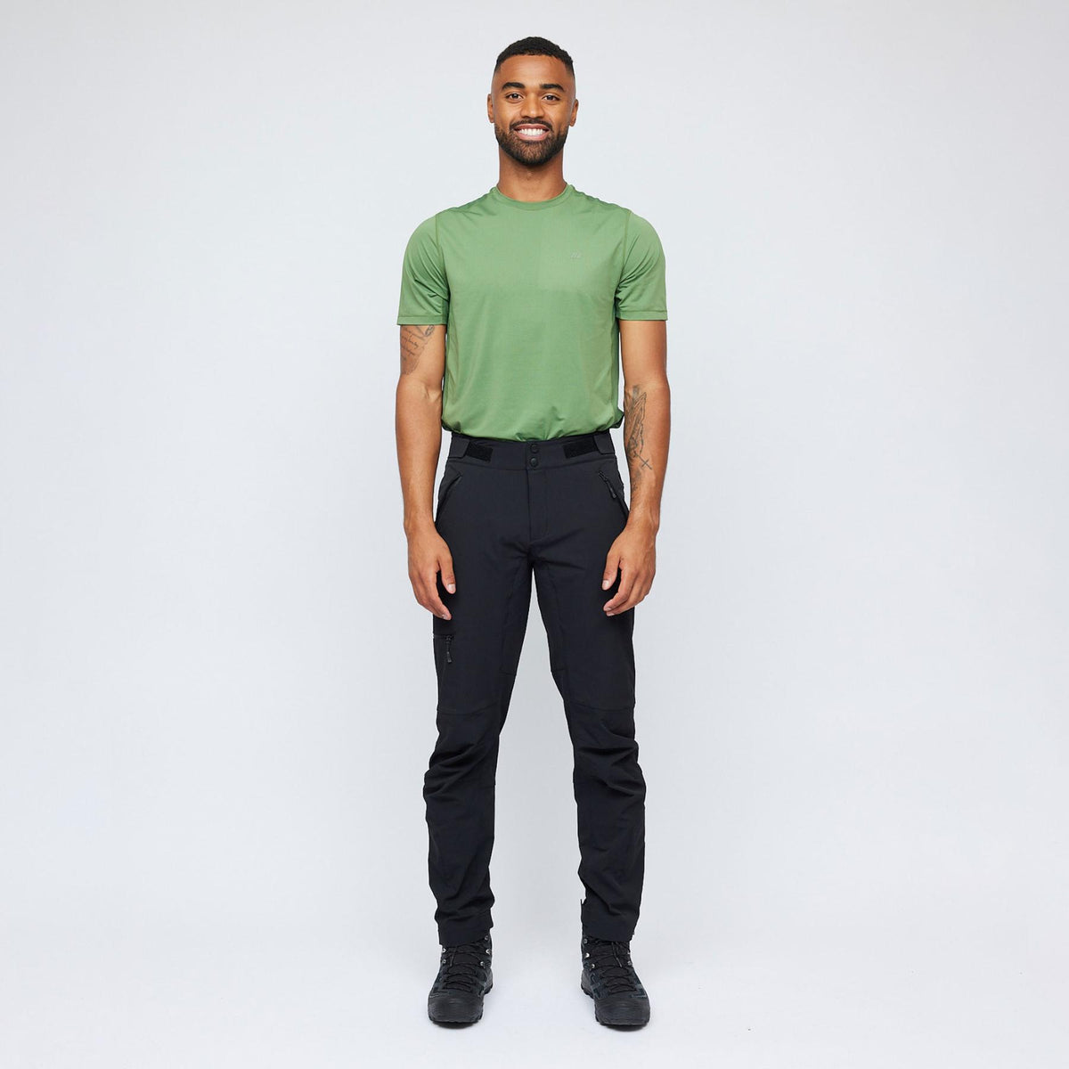 Larstinden CO – Black