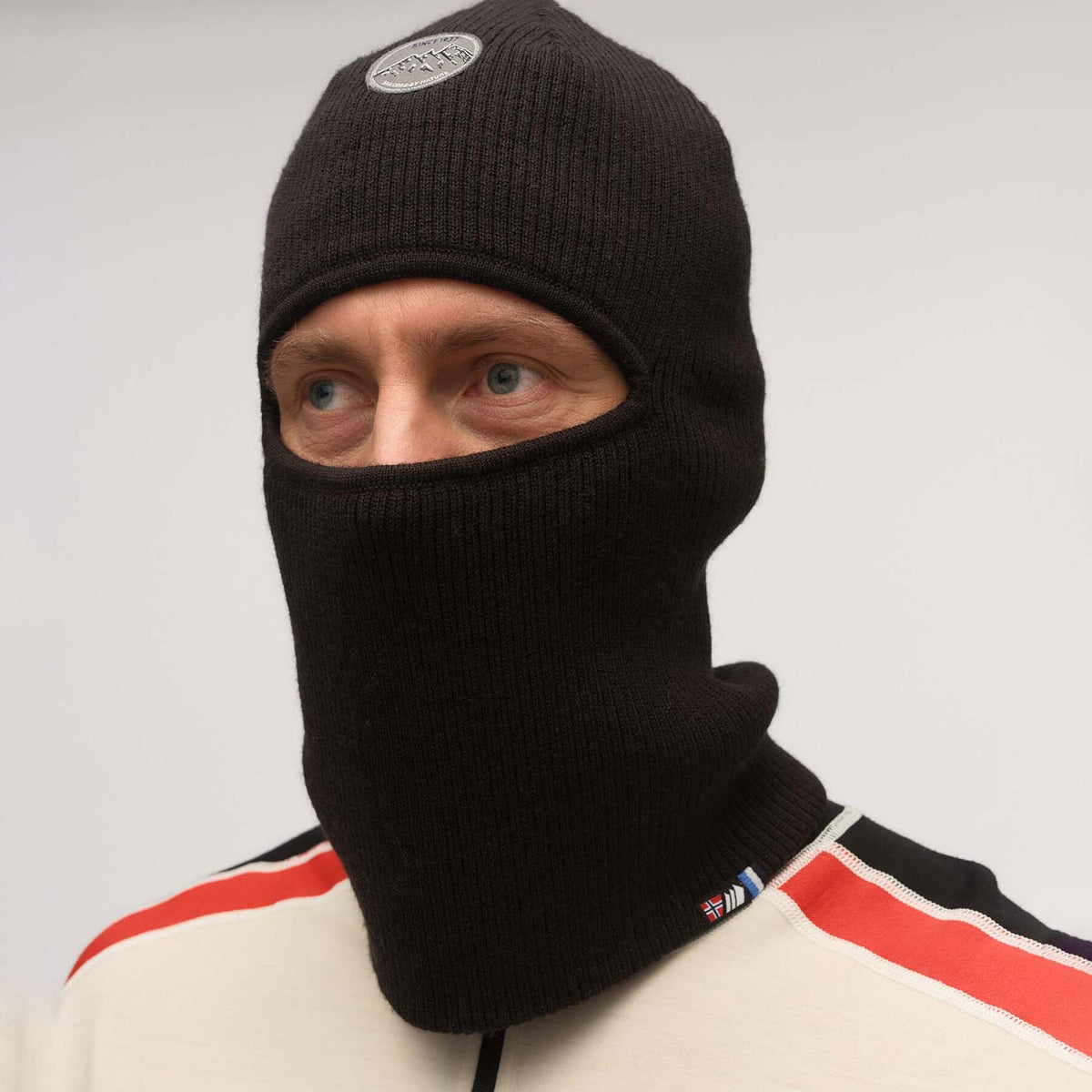 Hustad – Black