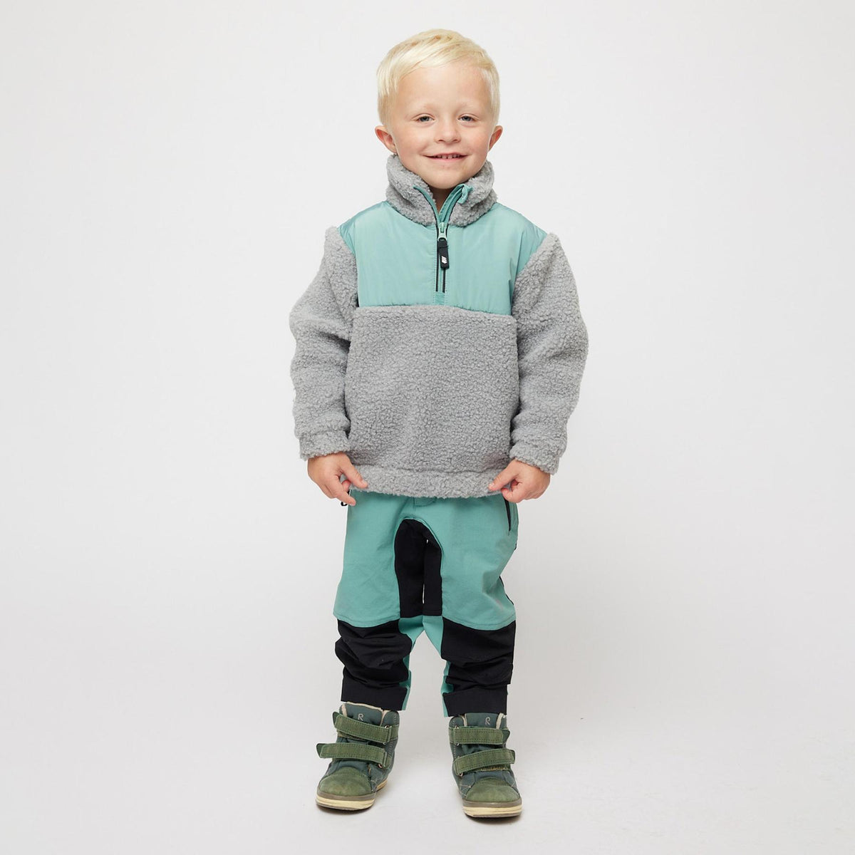 Tinden – Oil Blue