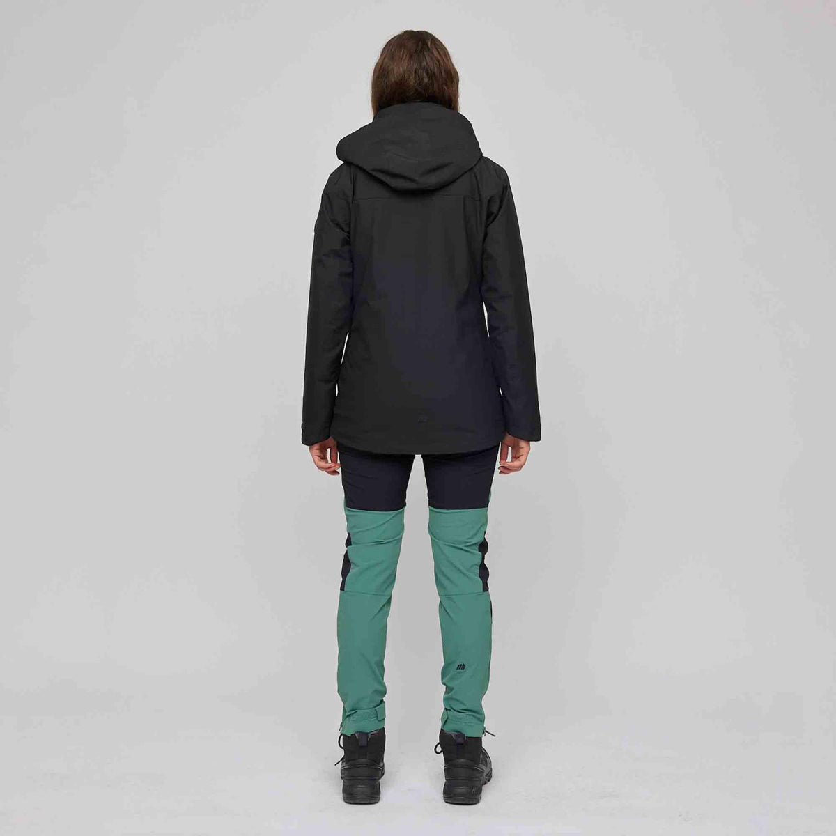 Ryssdal – Black