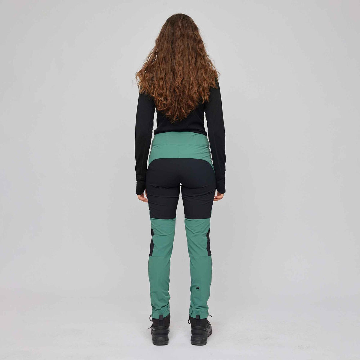 Ringstind – Smoke Pine