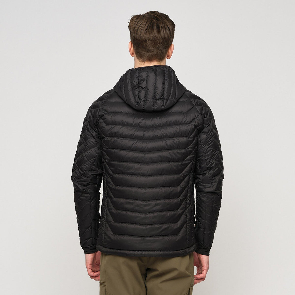 Salen – Black