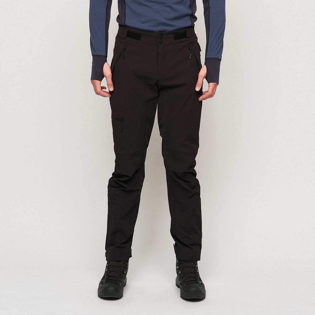 Larstinden – Black