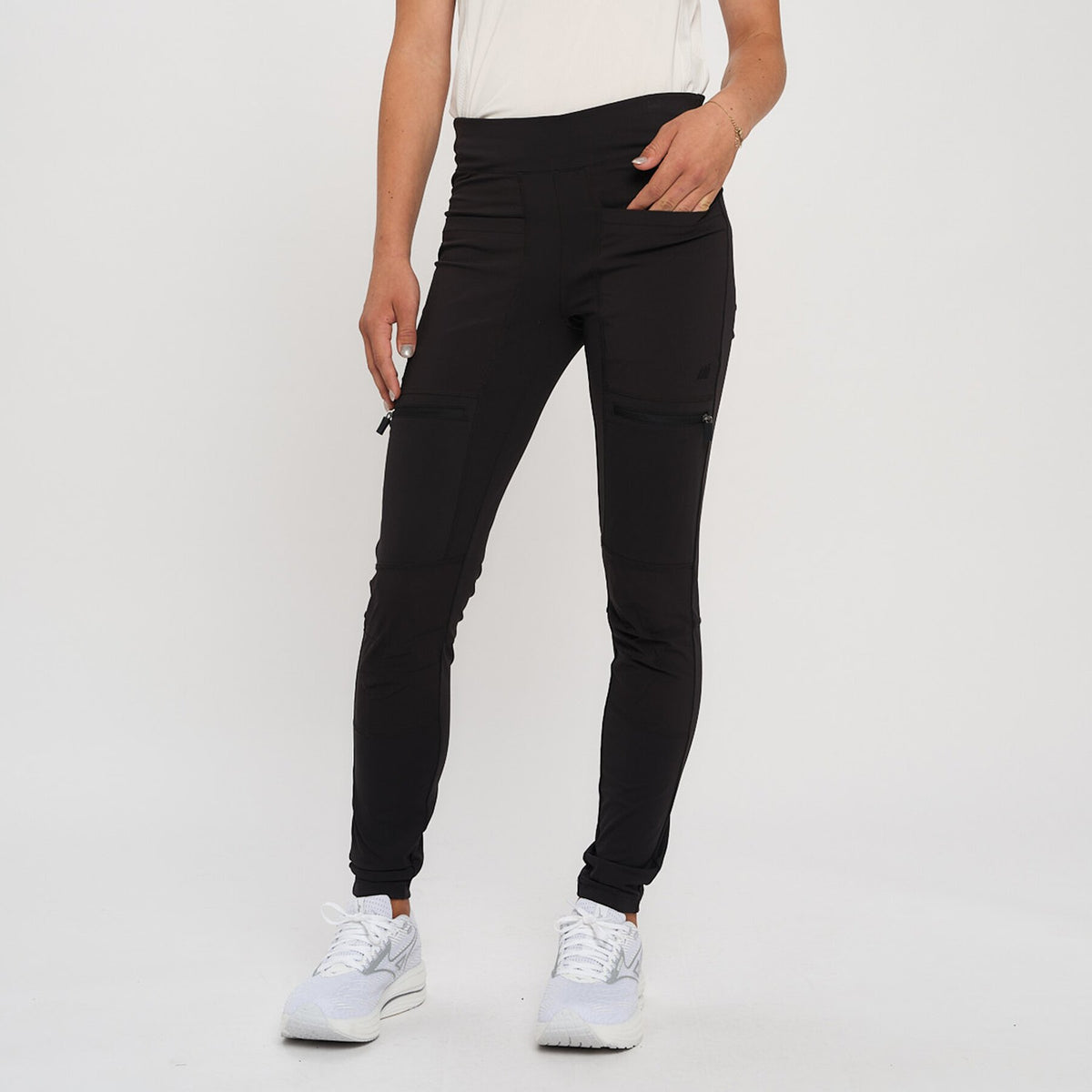Rauma – Black