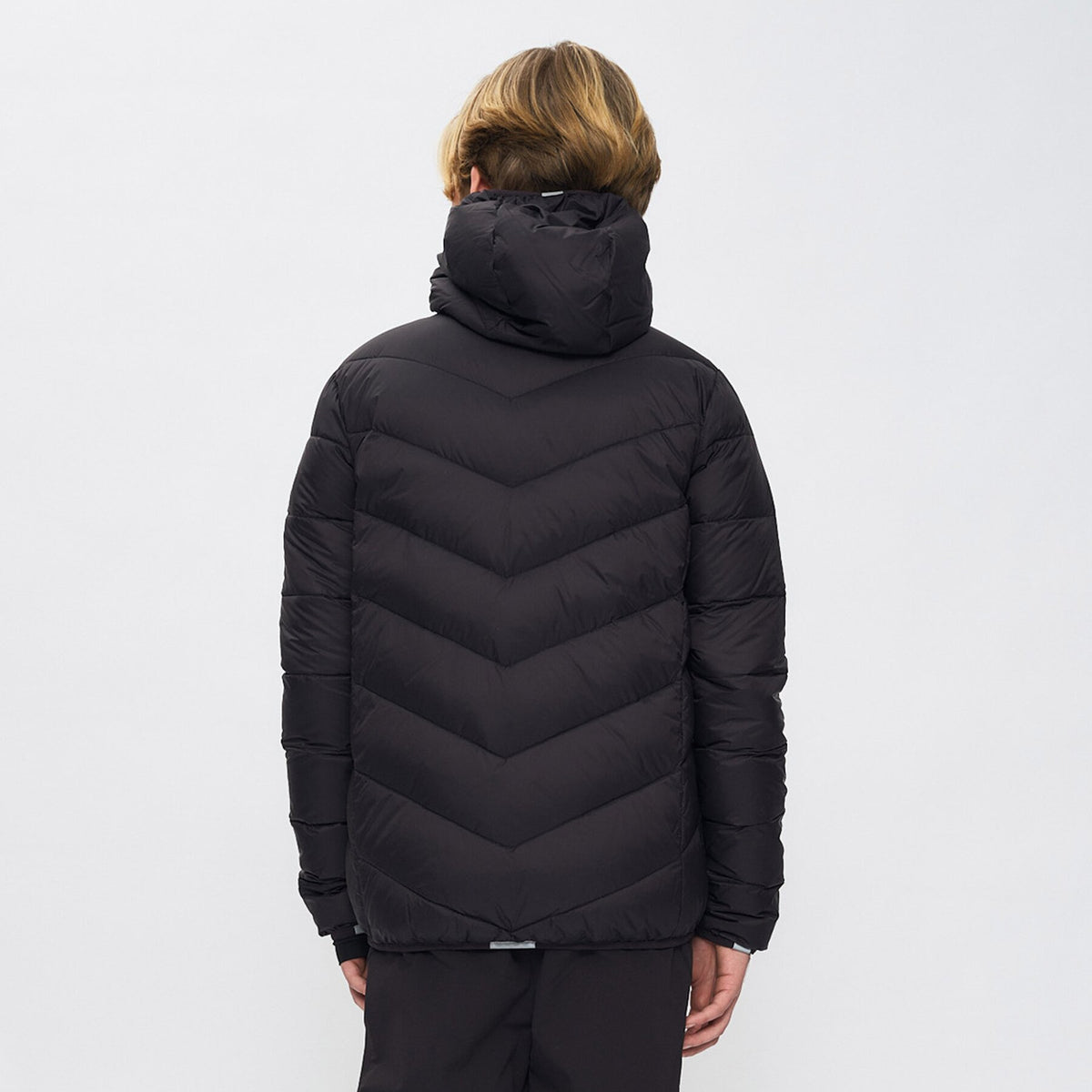Hurum – Black