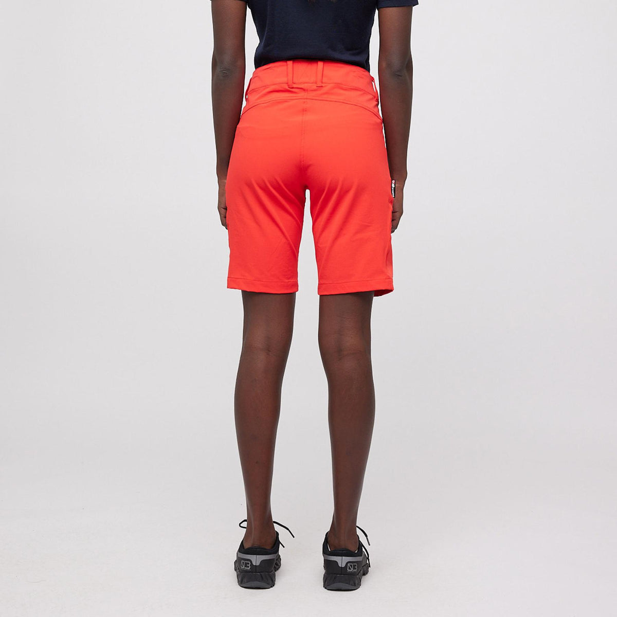 Veotinden – Poppy Red