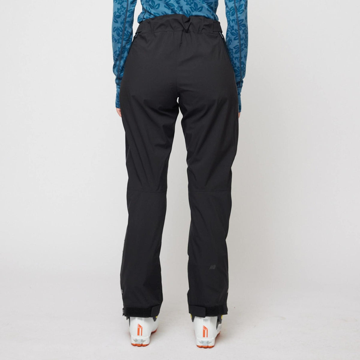 Stigen – Black