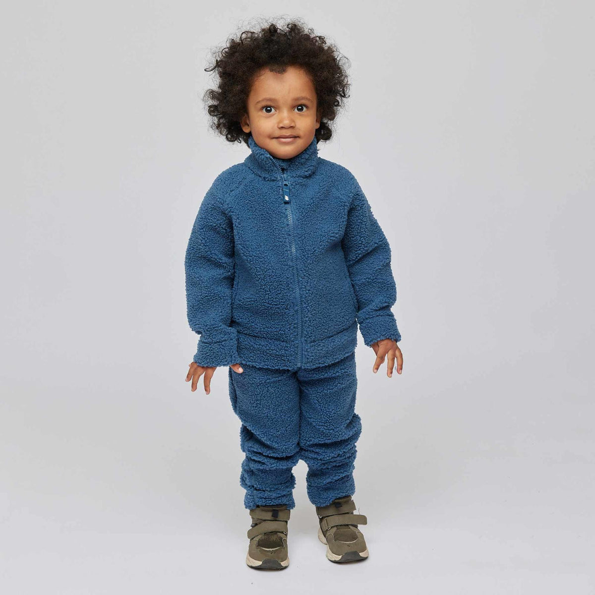 Nausen – Ensign Blue