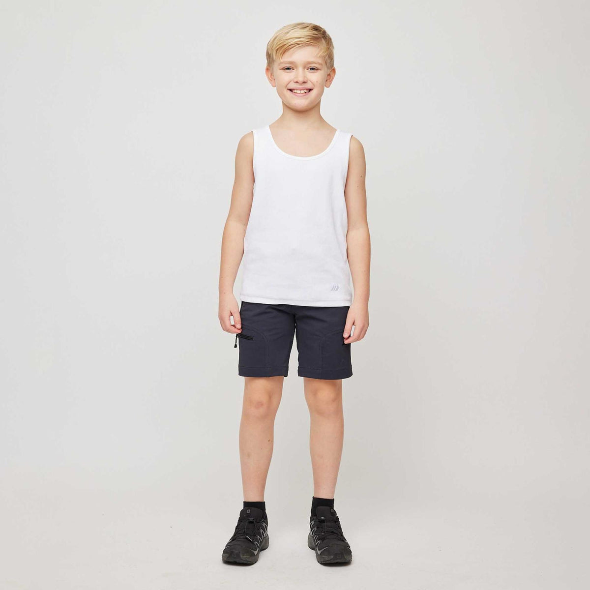 Mo – White