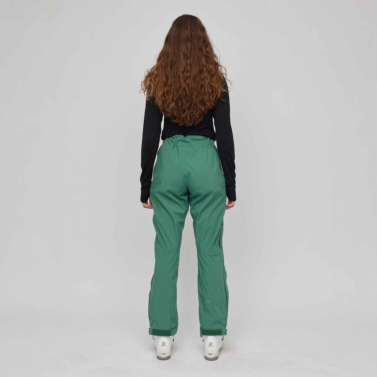 Stigen – Smoke Pine