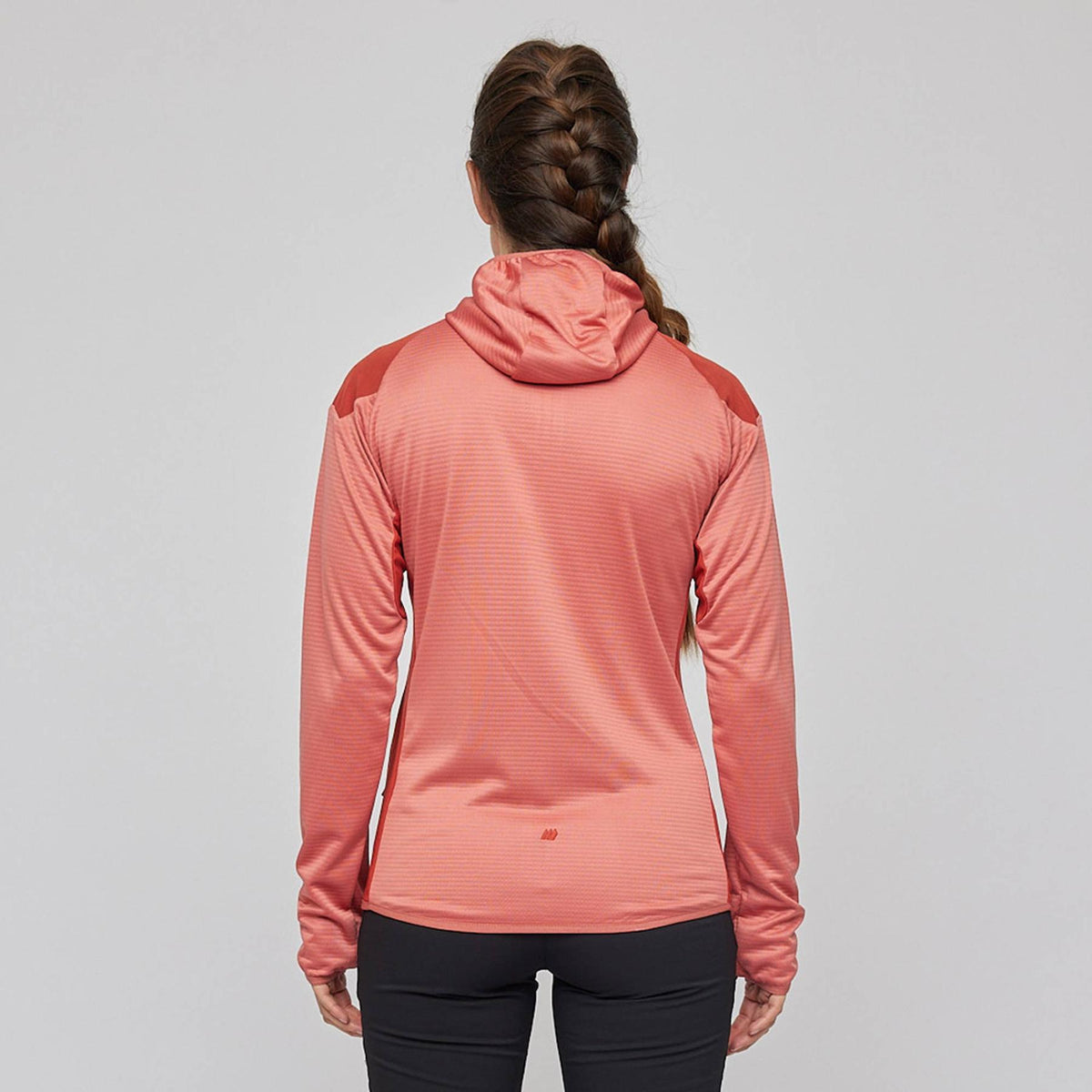 Nissedal – Dusty Cedar