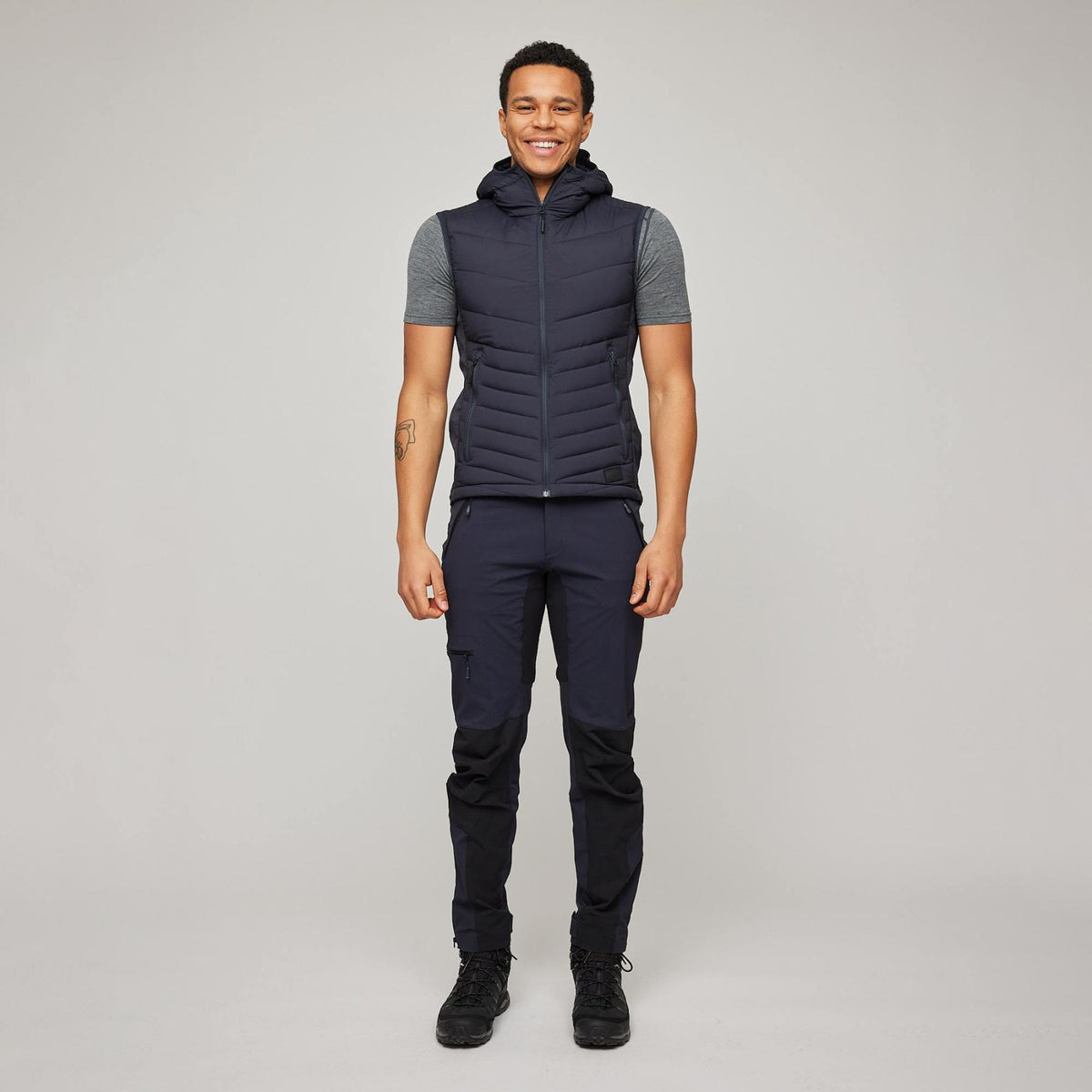 Roald – Dark Navy