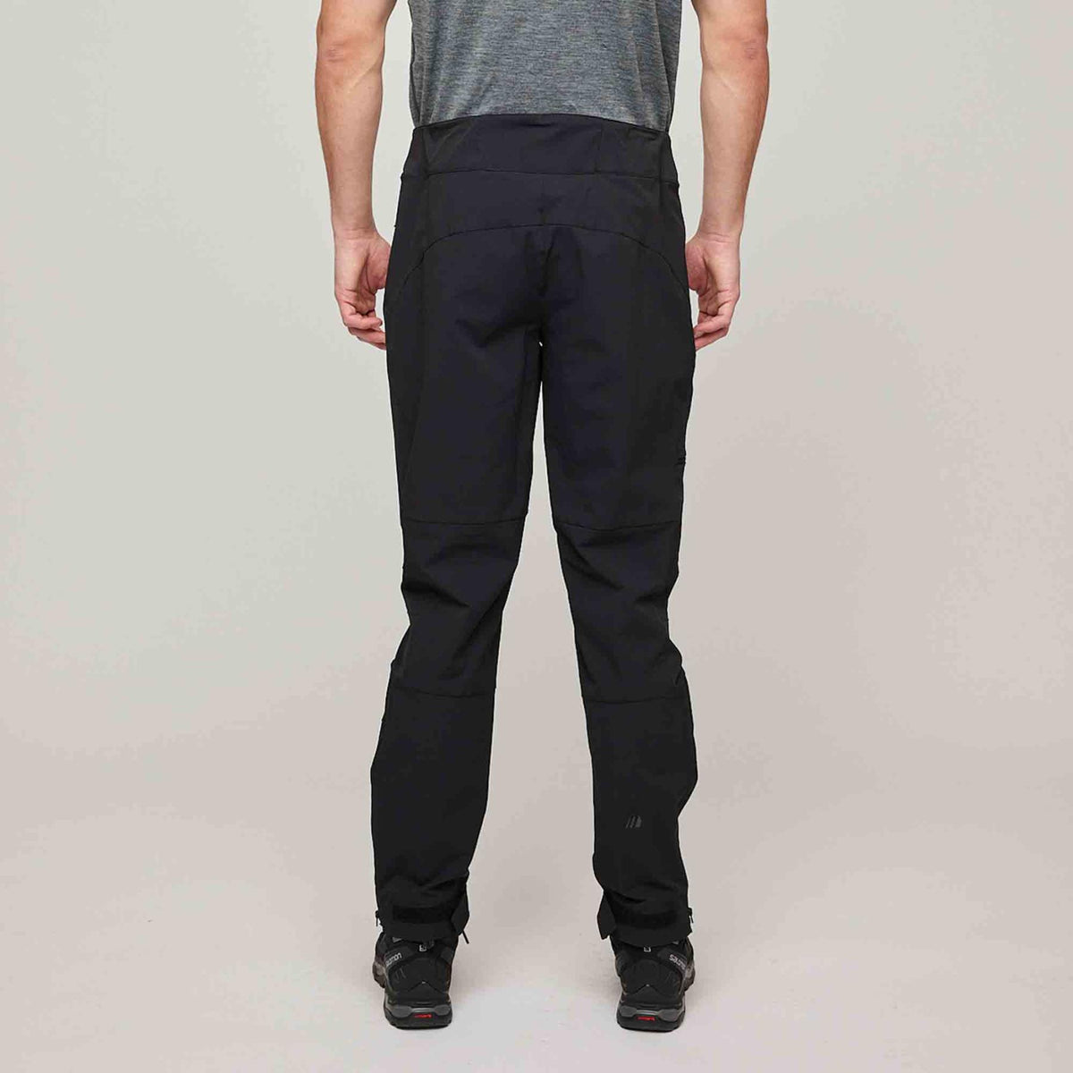 Larstinden – Black