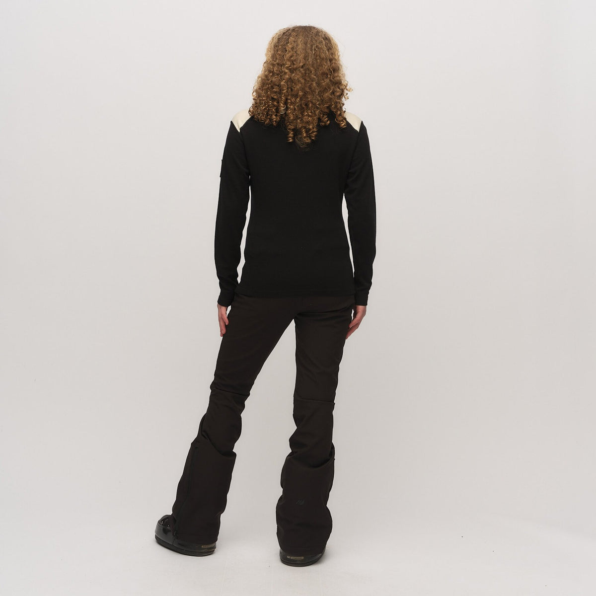 Gausta – Black