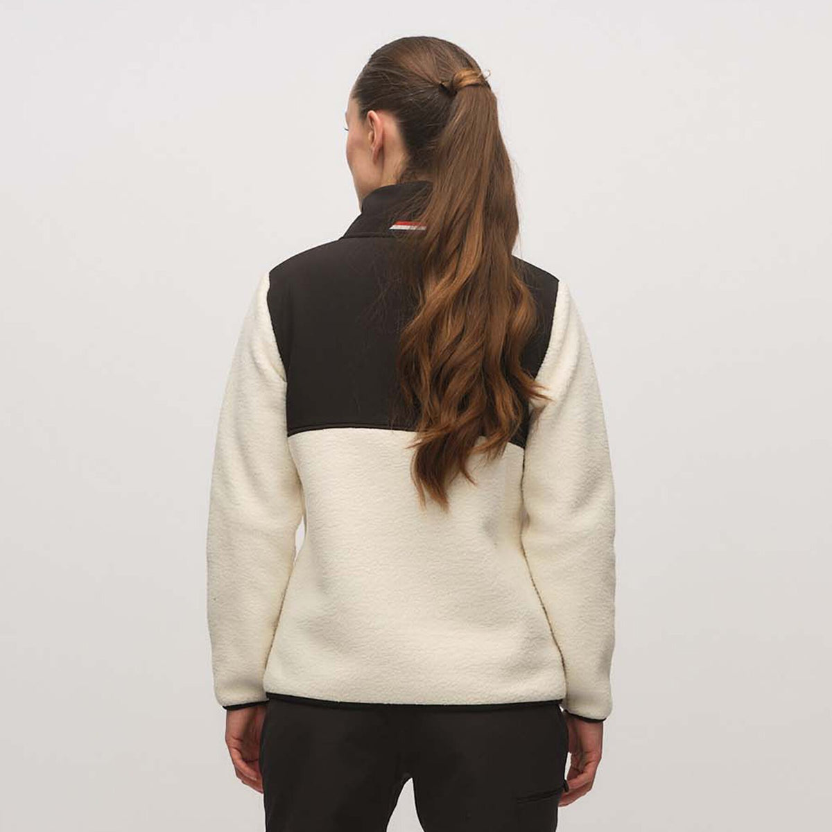 Nautgardstinden – Black