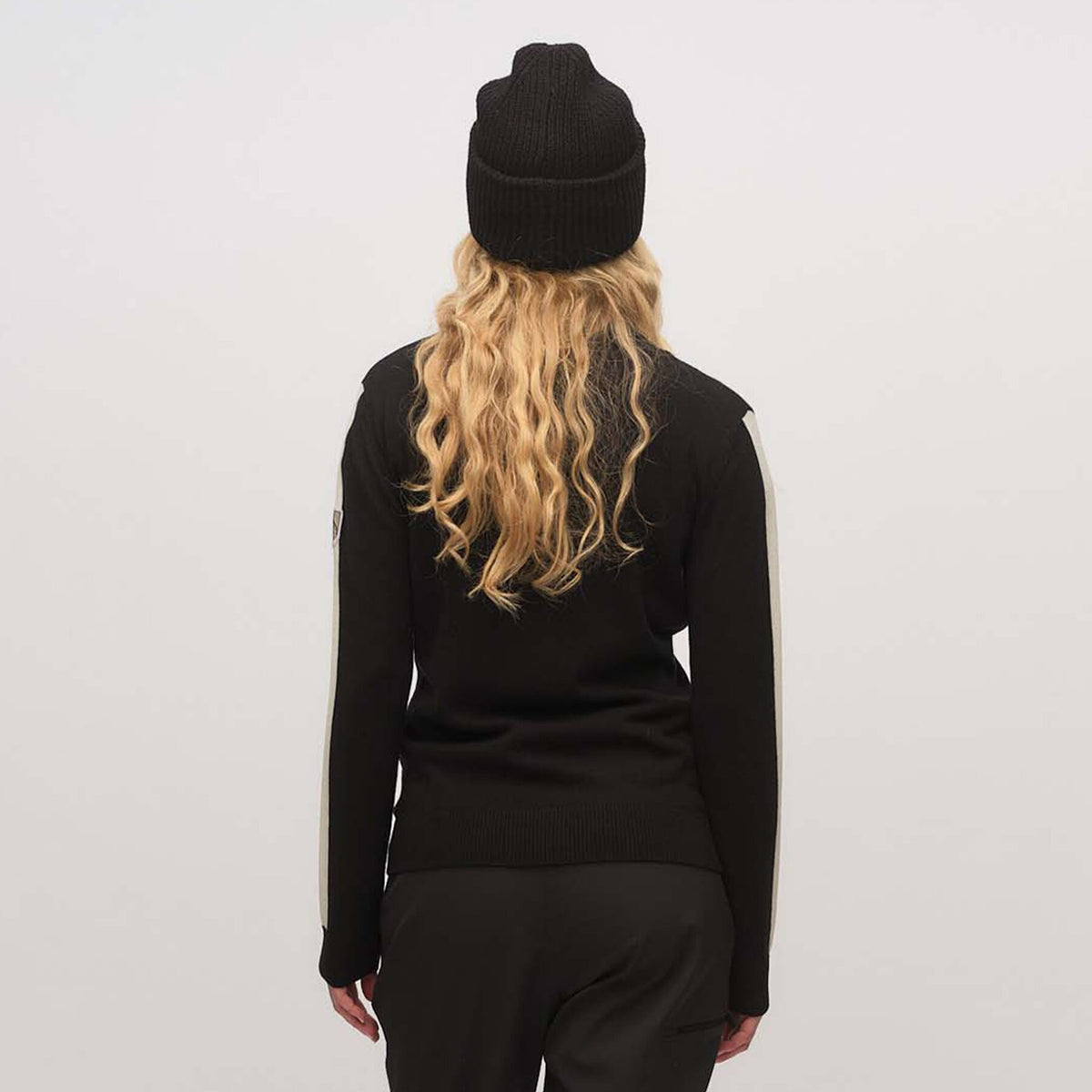 Bekkestua – Black