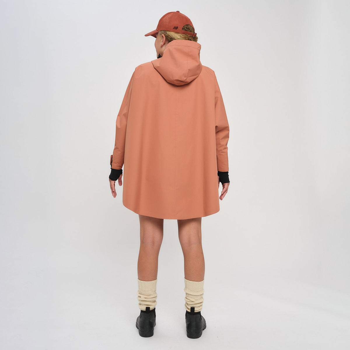 Rena – Cedar Wood
