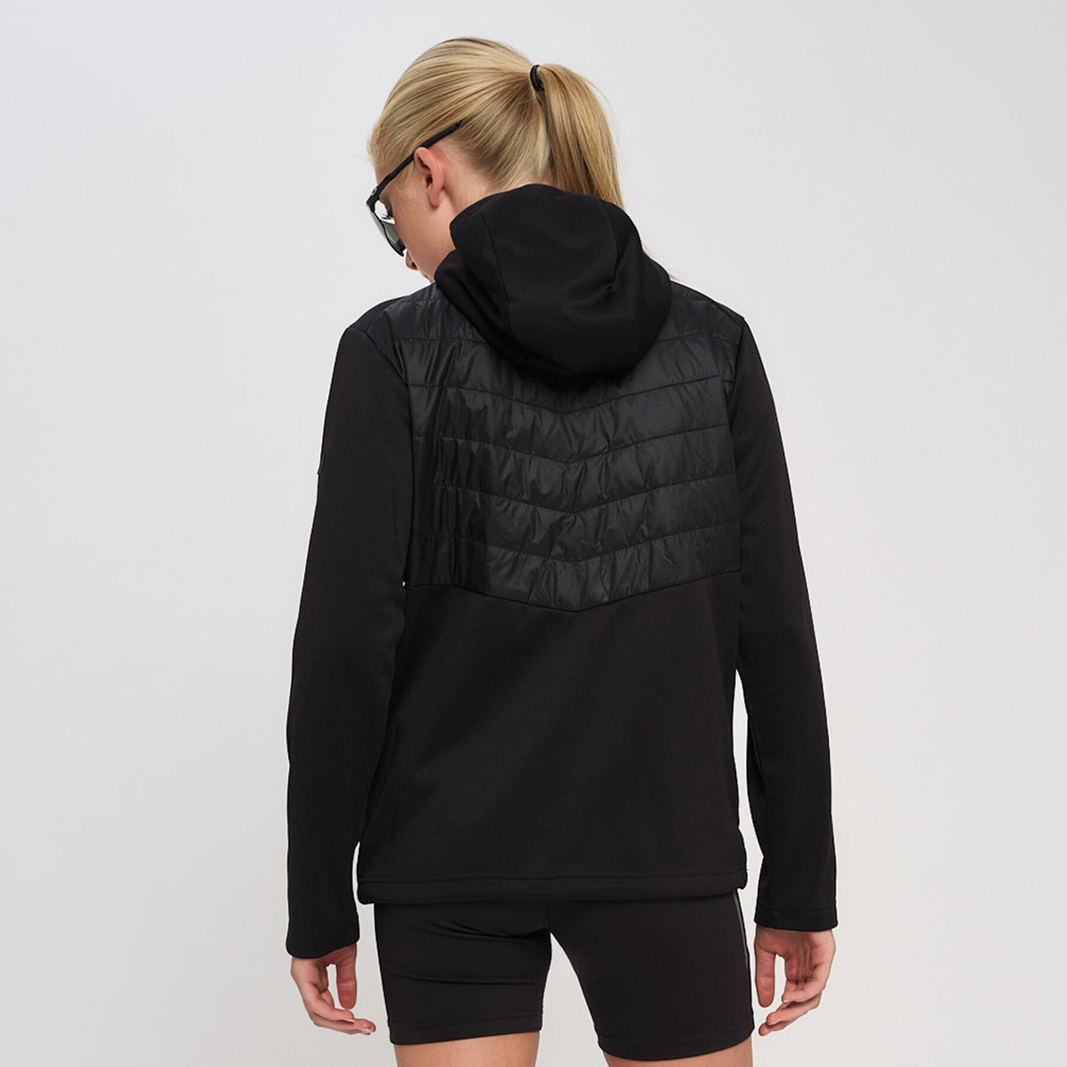 Sund – Black