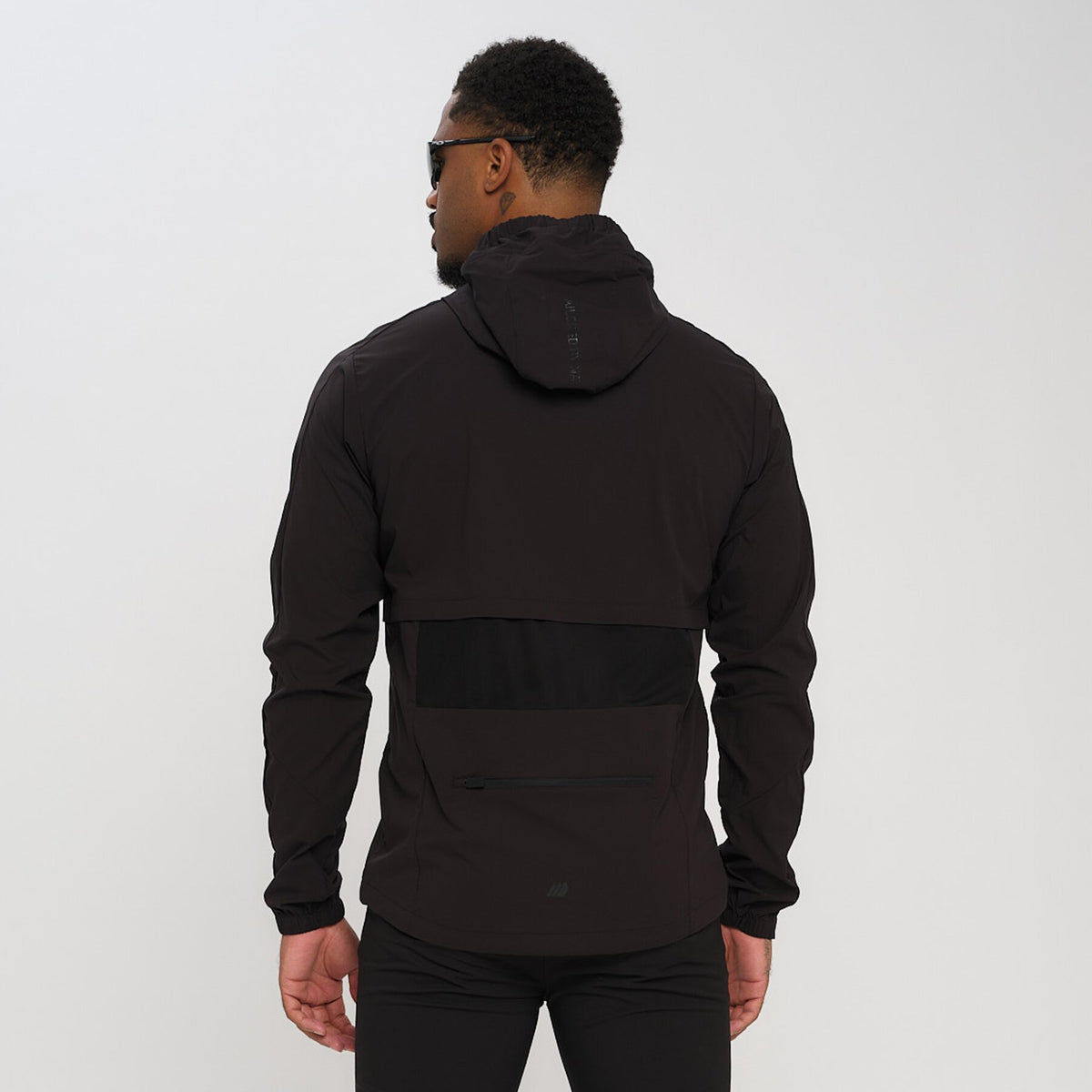 Hjelset – Black