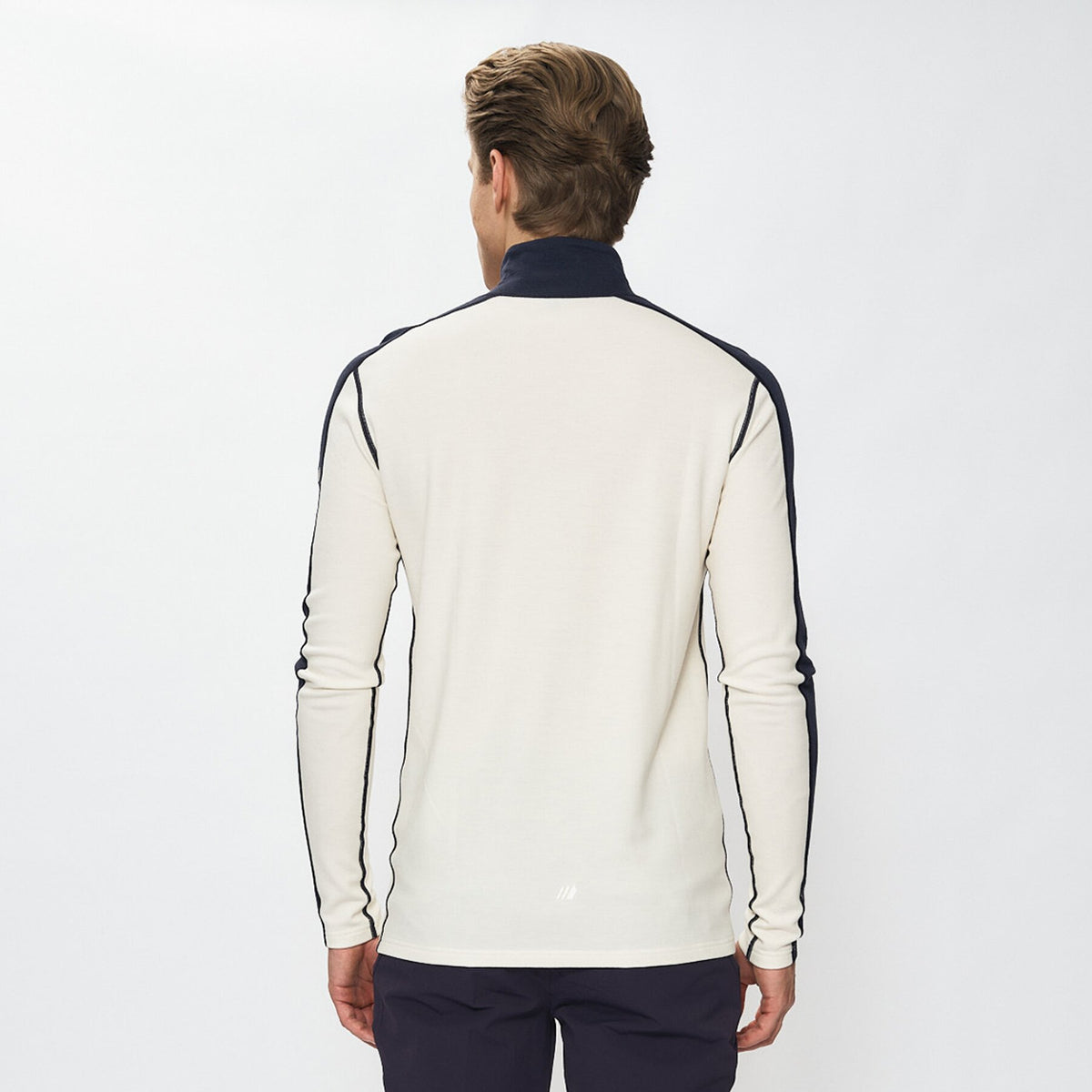 Storsteinfjellet – Offwhite