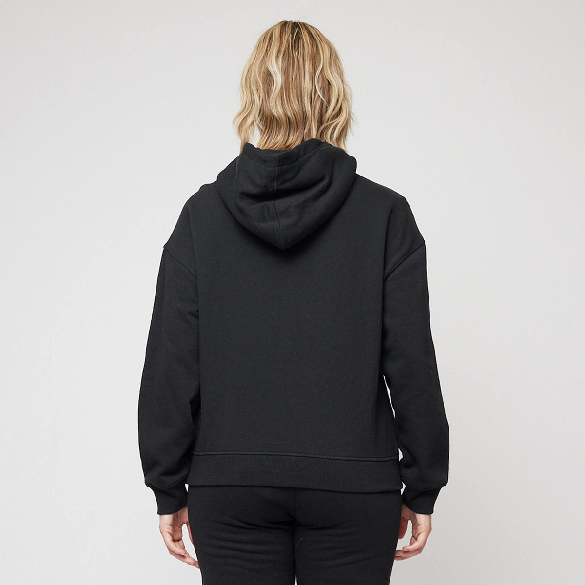 Marum – Black