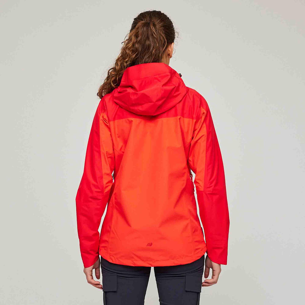 Hornstinden – Poppy Red