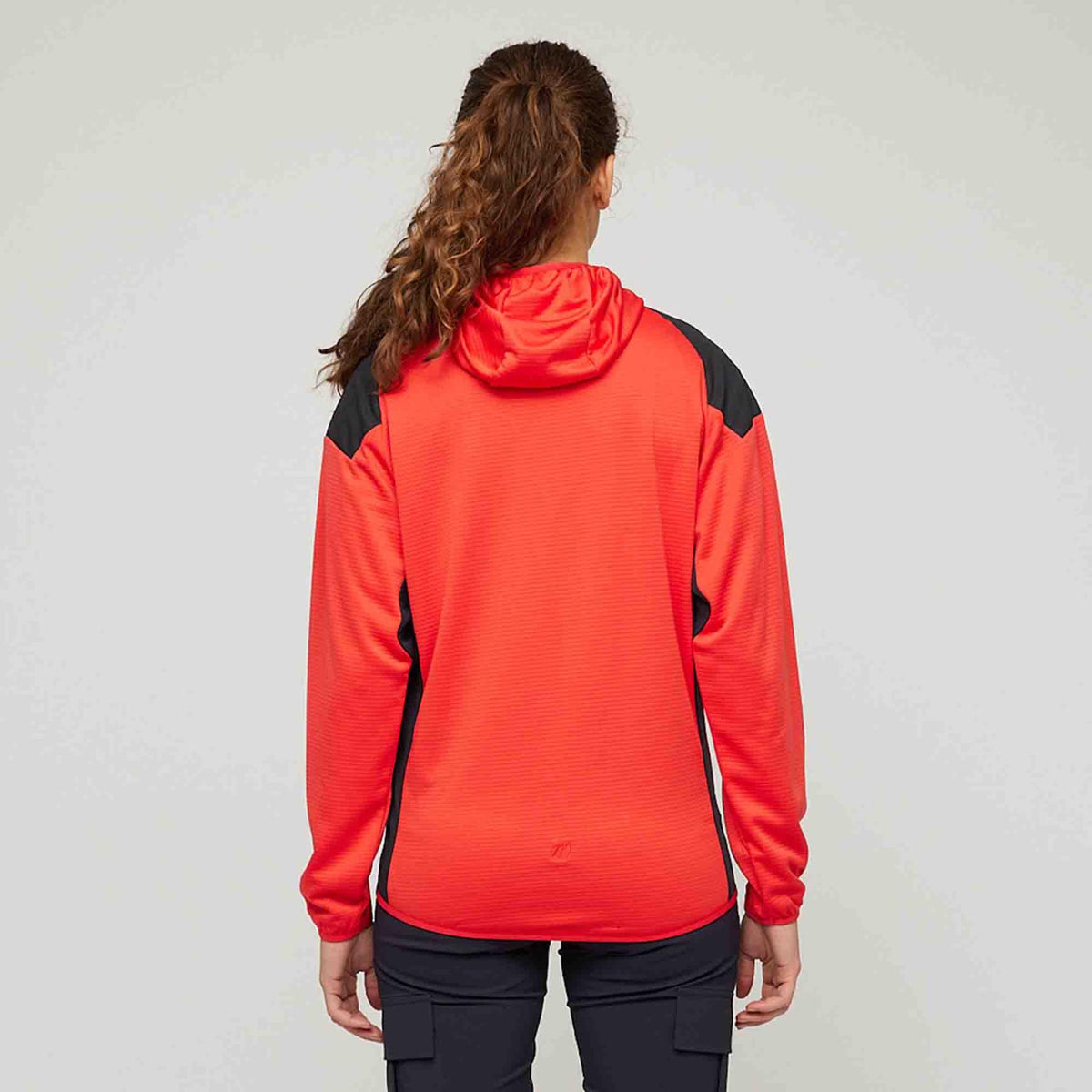 Nissedal – Poppy Red