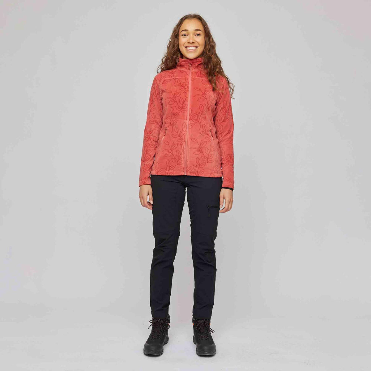 Tinnhølen – Dusty Cedar pr