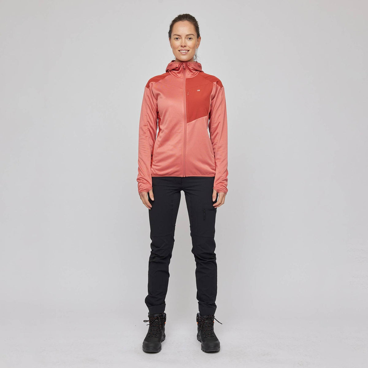 Nissedal – Dusty Cedar