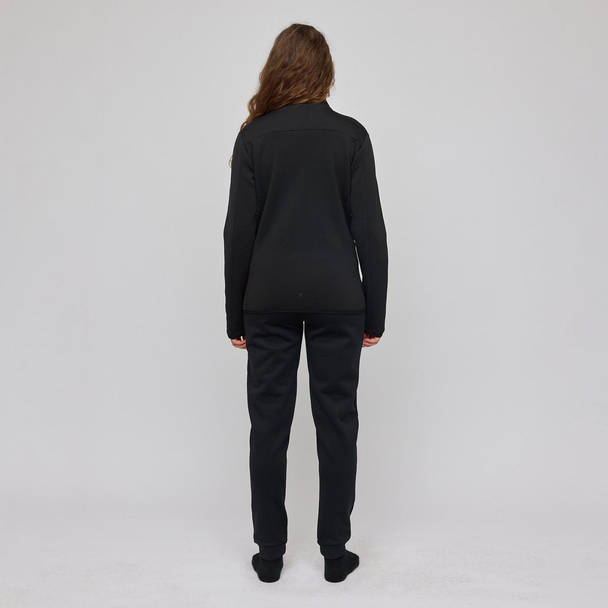 Hellesylt – Black