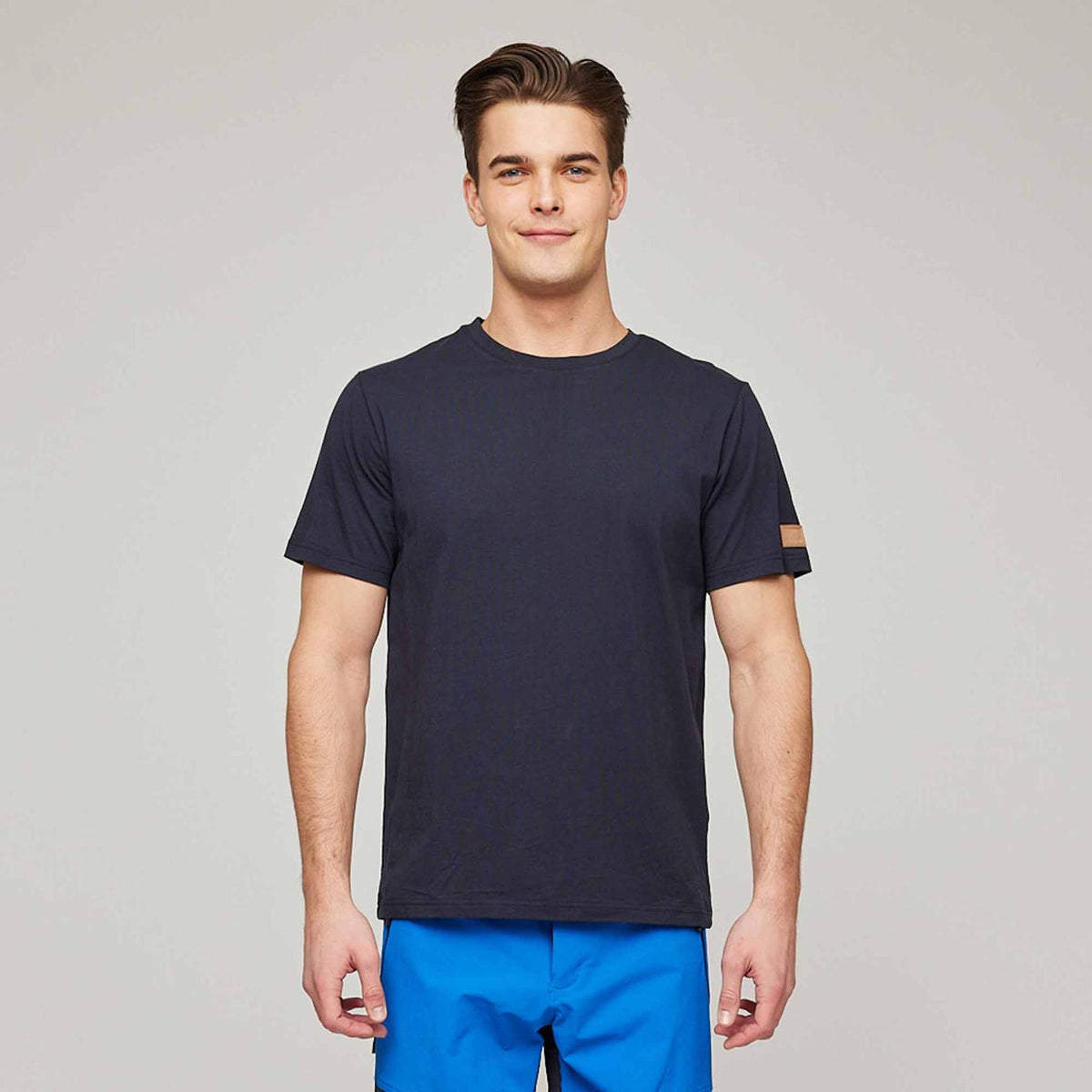 Lavik – Dark Navy