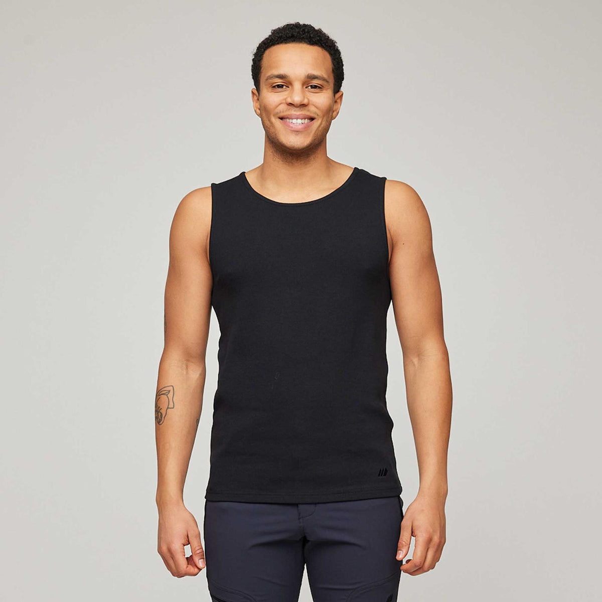 Rauer – Black