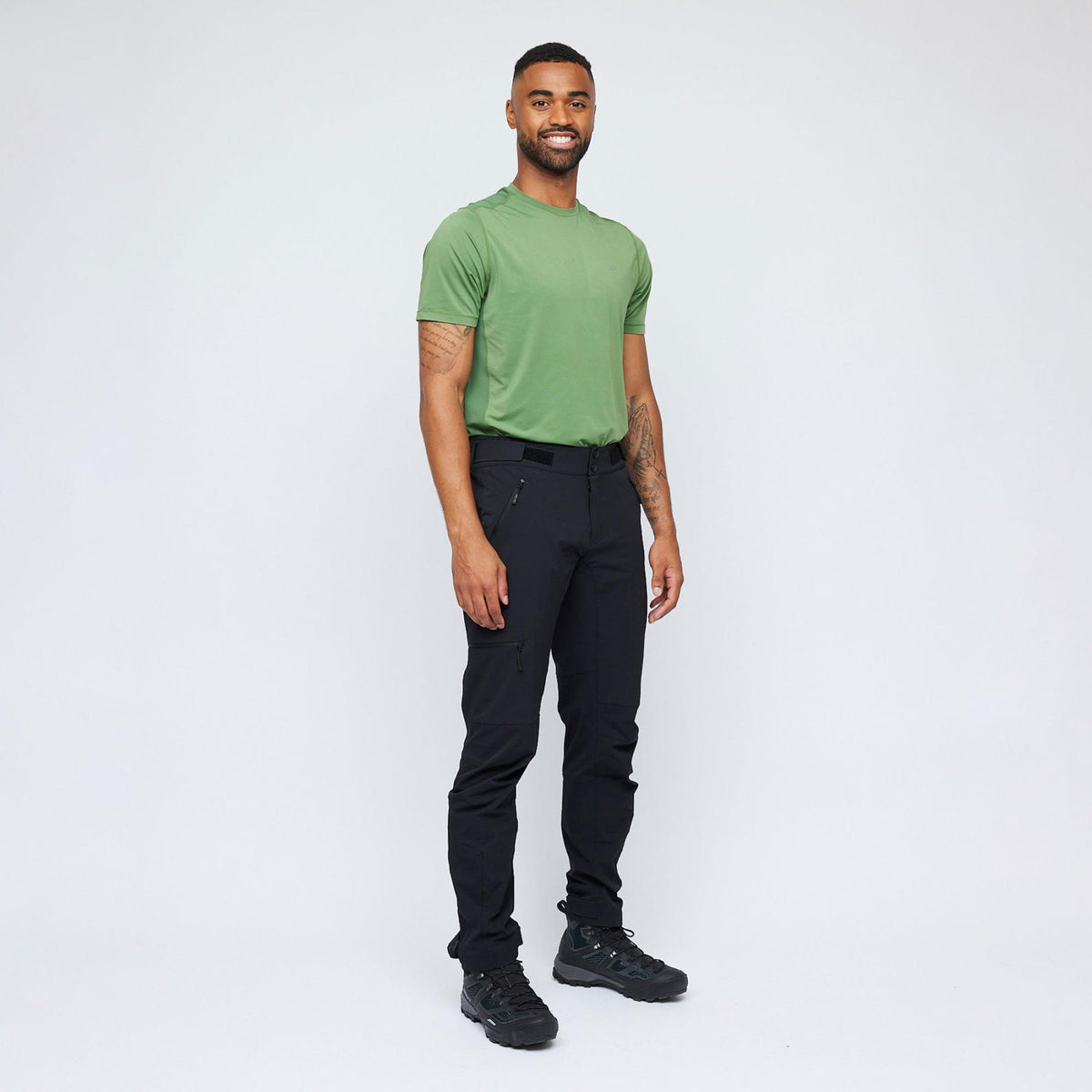 Larstinden CO – Black