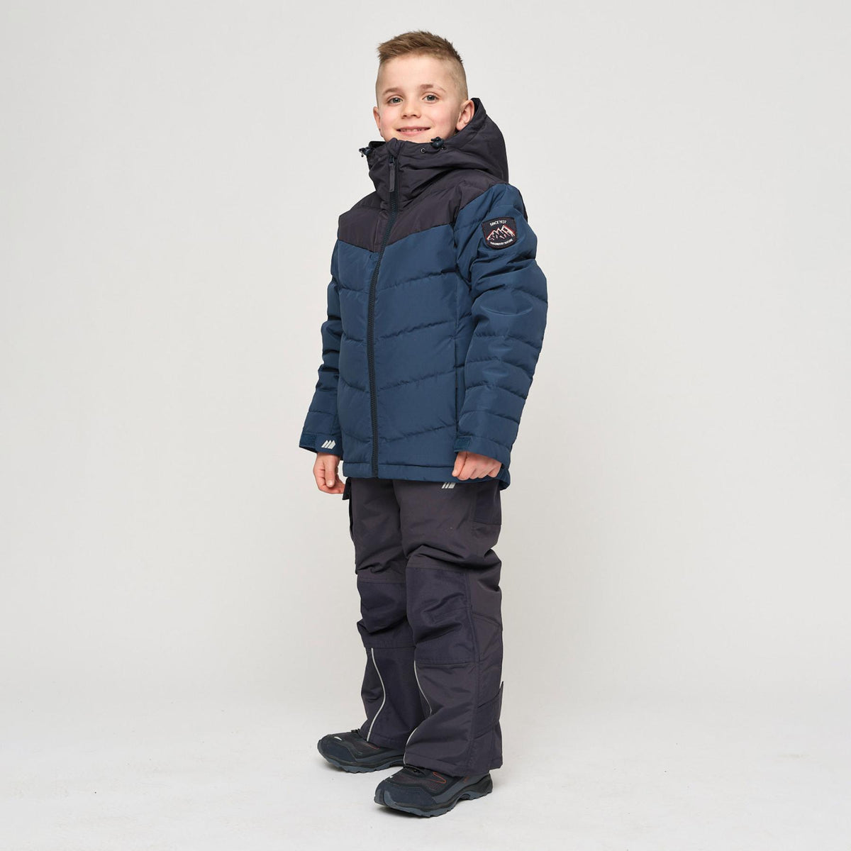 Hureset – Dark Denim