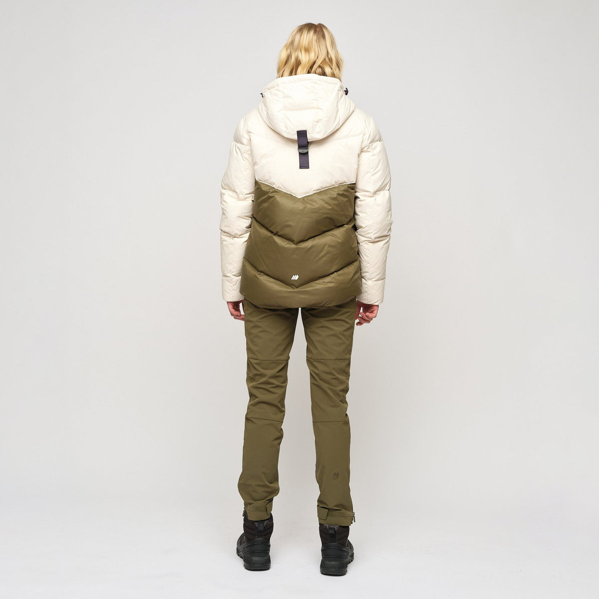 Veslepiggen – Ivy Green