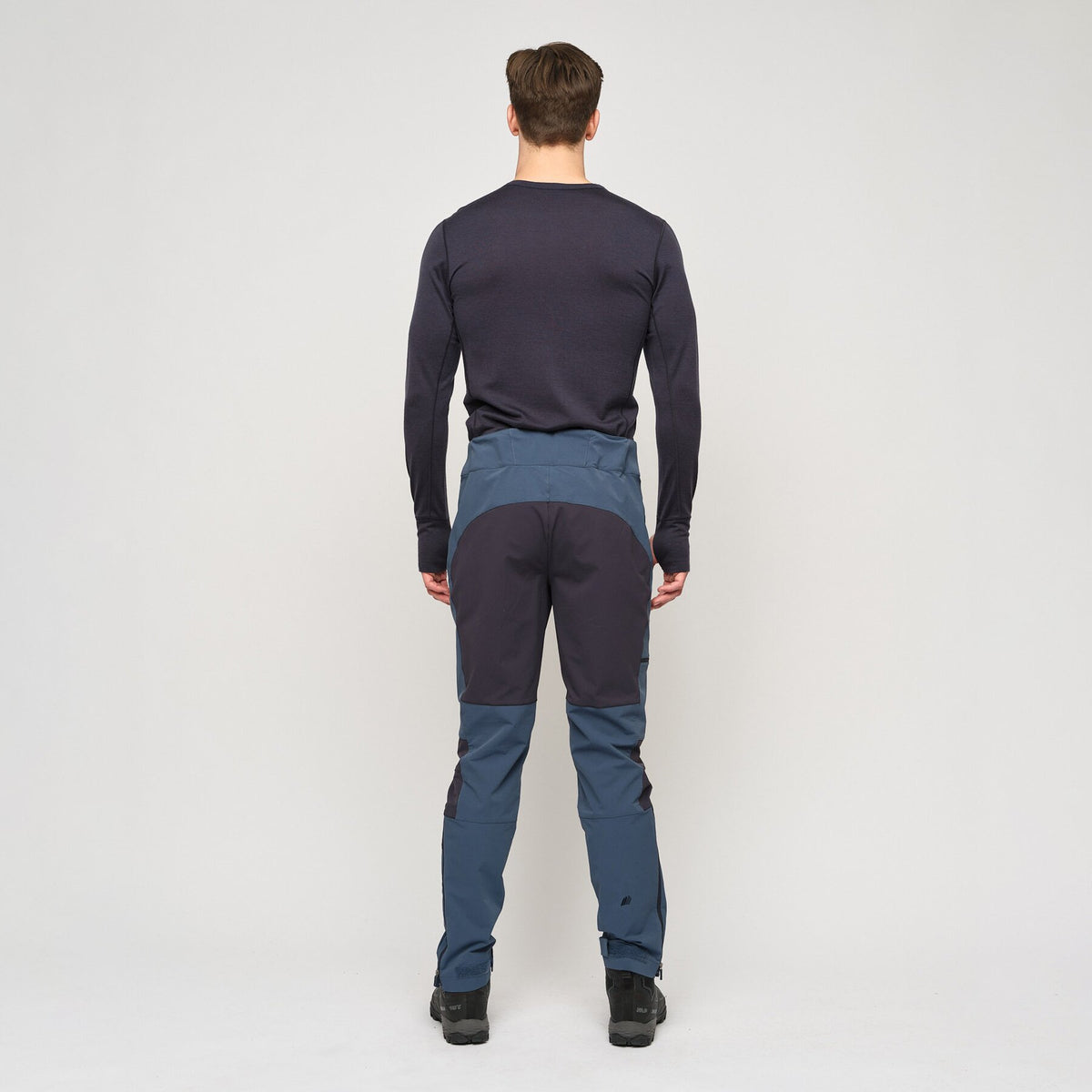 Larstinden – Dark Denim