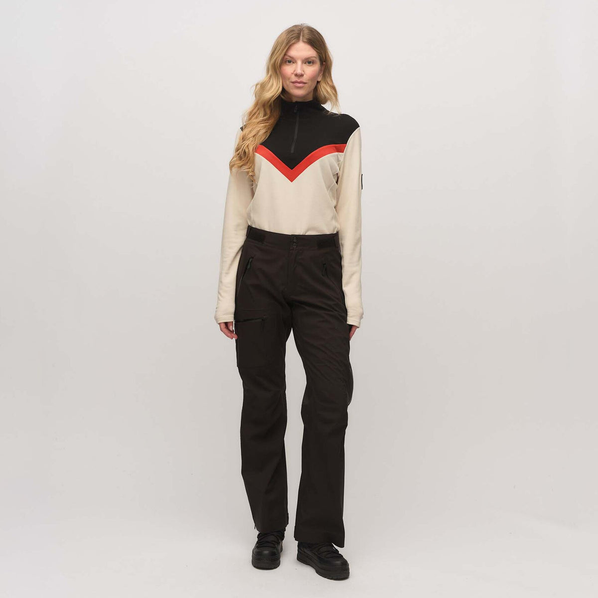 Stigen – Black