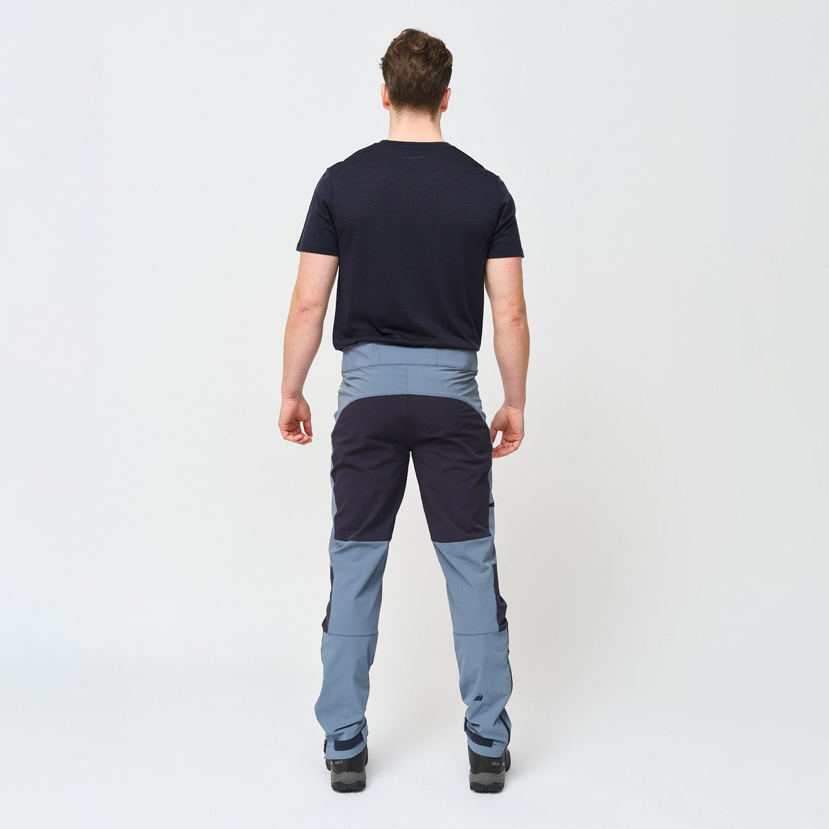 Larstinden – China Blue