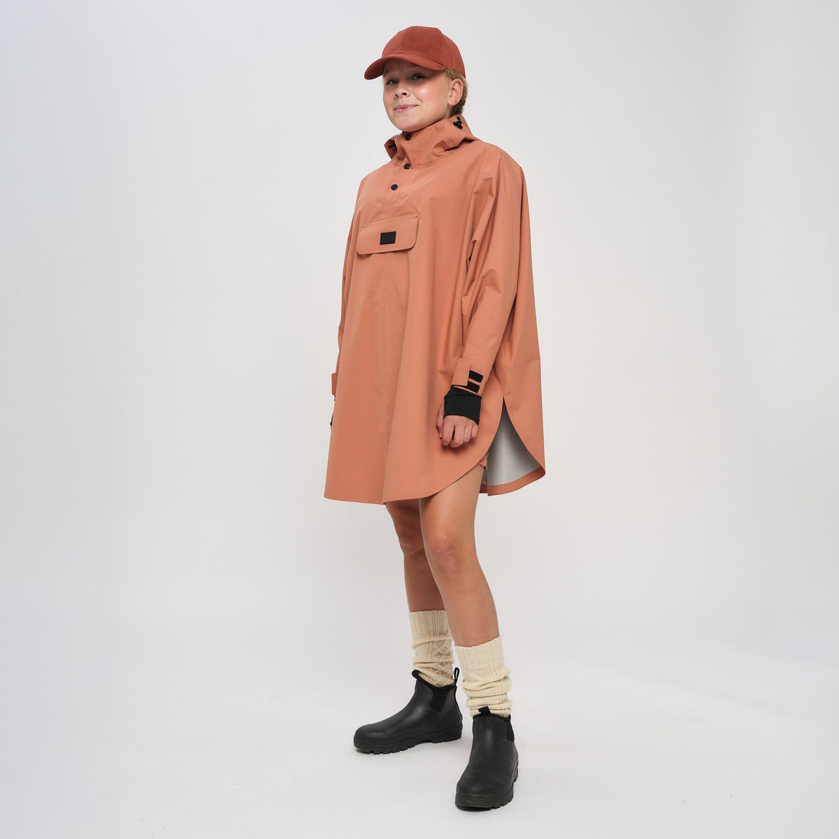 Rena – Cedar Wood