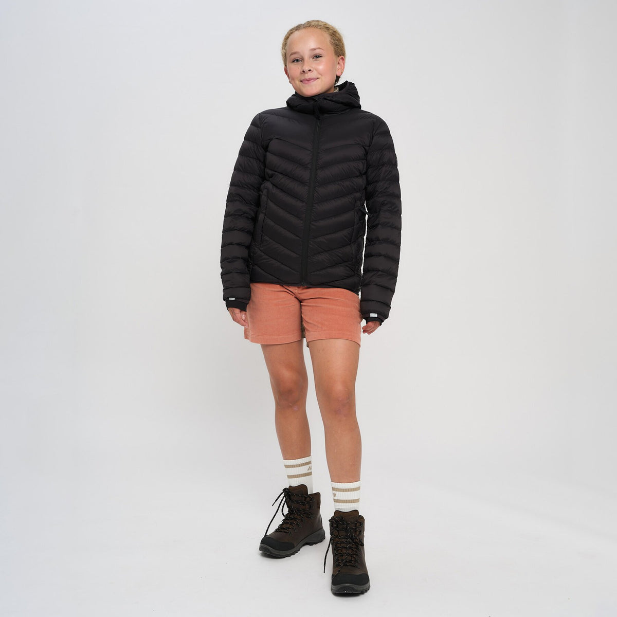 Hurum – Black