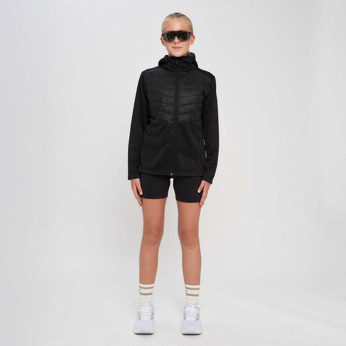 Sund – Black