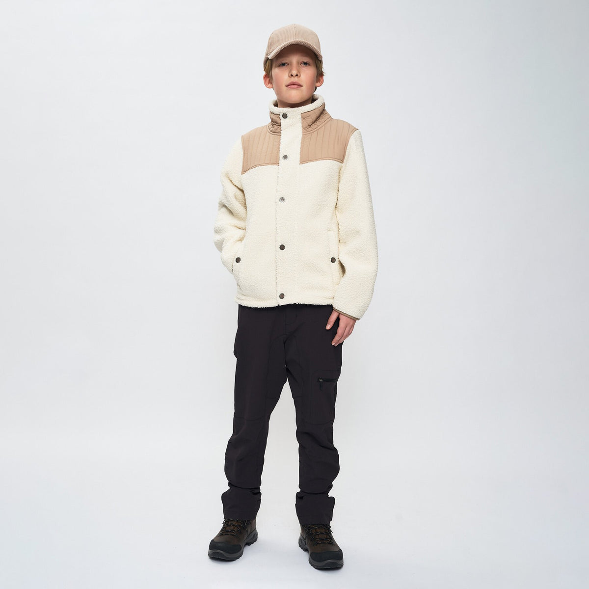 Gomo – Silver Mink