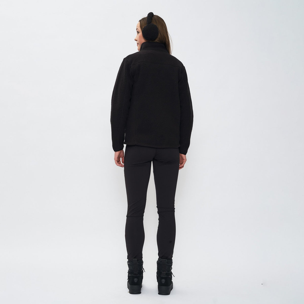 Leirbekk – Black