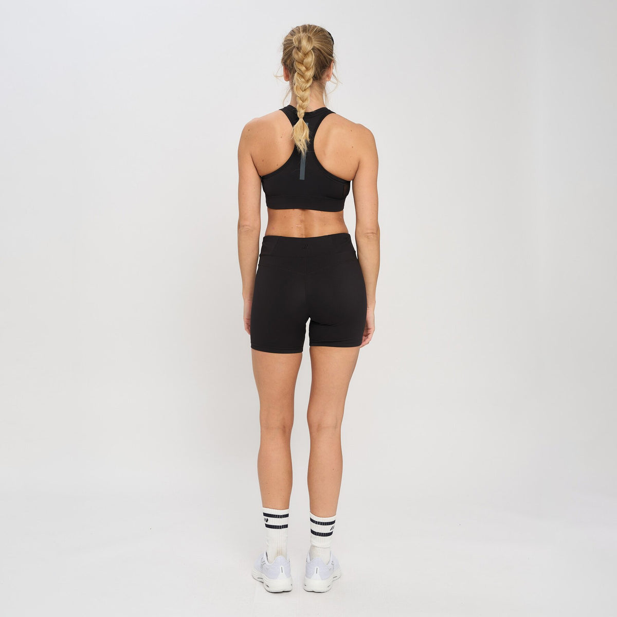 Raula – Black