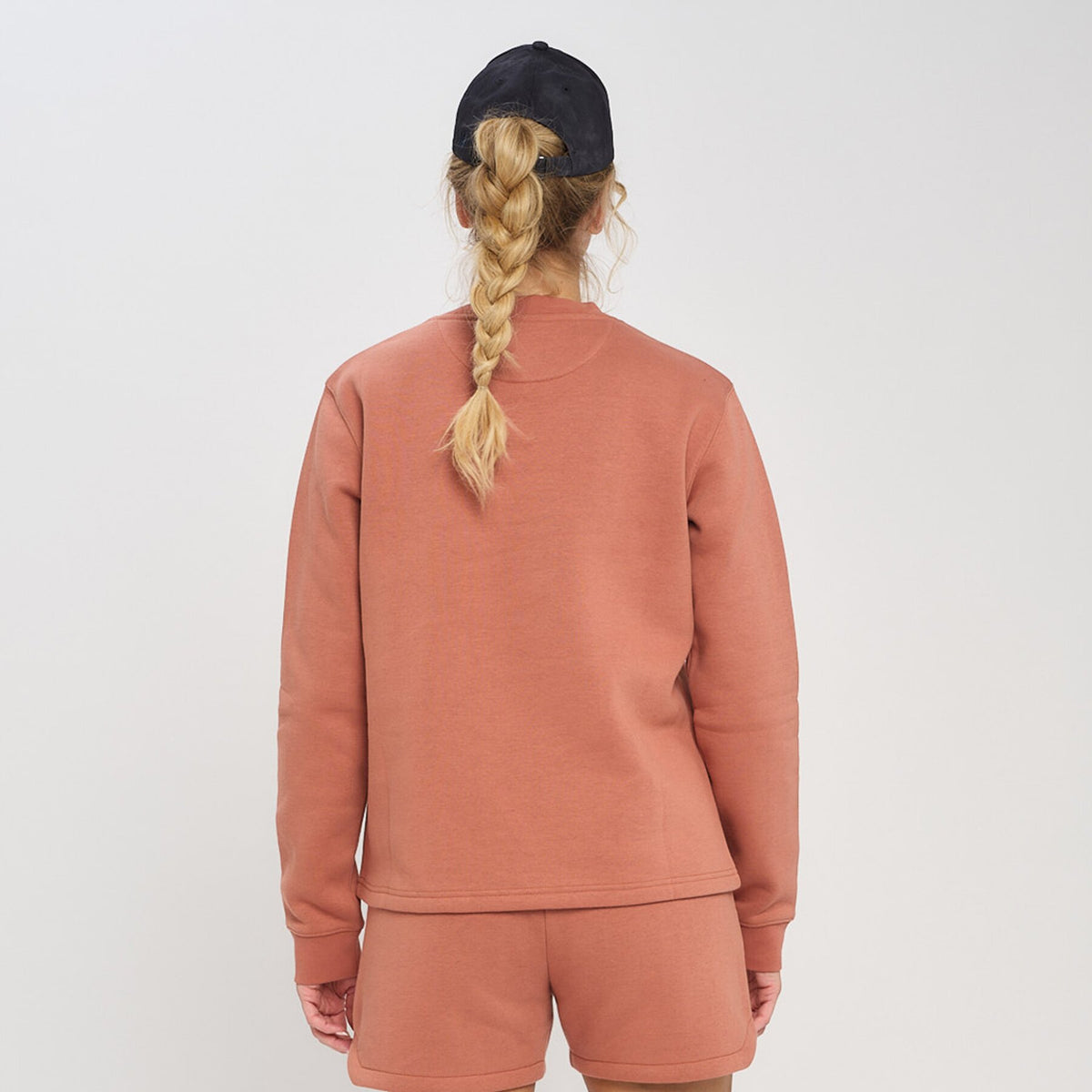 Tussen – Cedar Wood