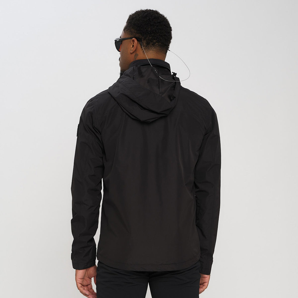 Vangen – Black
