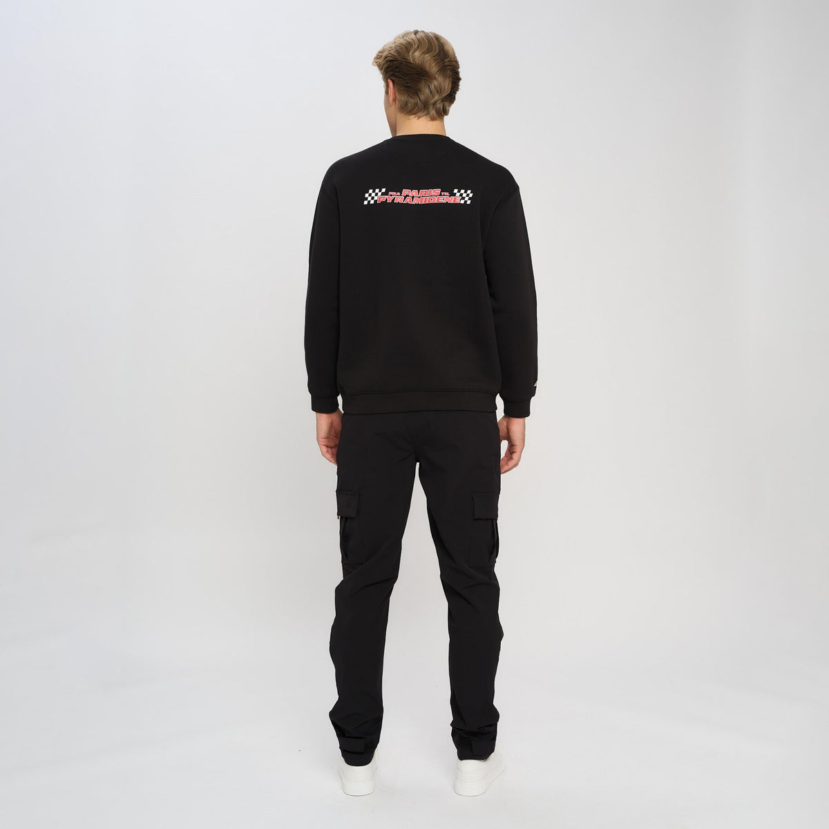 Lom – Black